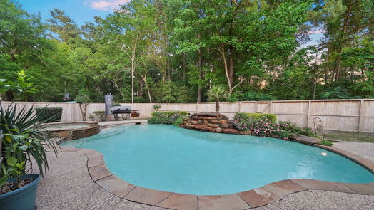 Kingwood 2-story, 4-bed 5918 Country Falls Lane-idx