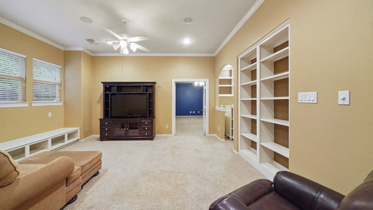 Kingwood 2-story, 4-bed 5918 Country Falls Lane-idx