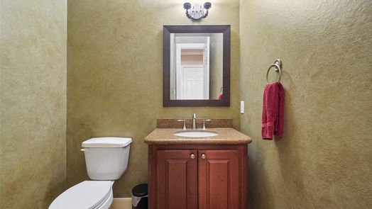 Kingwood 2-story, 4-bed 5918 Country Falls Lane-idx