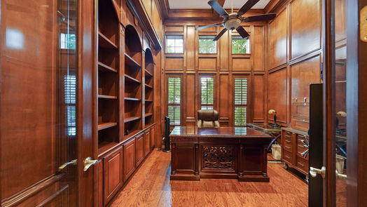 Kingwood 2-story, 4-bed 5918 Country Falls Lane-idx