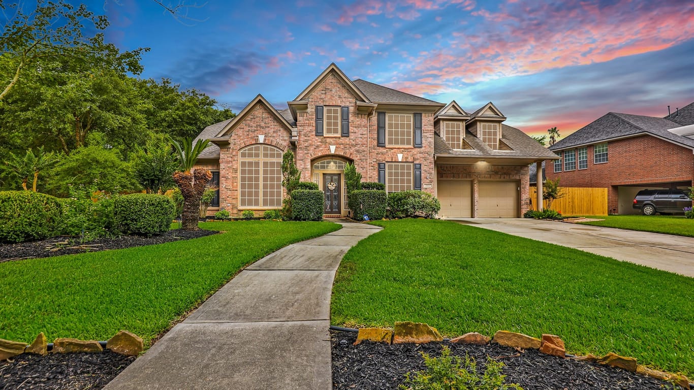 Kingwood 2-story, 4-bed 5903 Riverchase Trail-idx