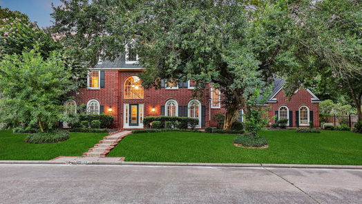 Kingwood 2-story, 5-bed 2206 Hickory Park Drive-idx