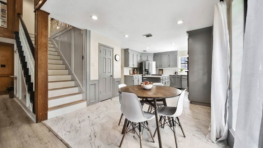 Kingwood 2-story, 4-bed 5215 Windy Lake Drive-idx