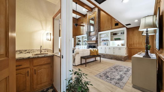 Kingwood 2-story, 4-bed 5215 Windy Lake Drive-idx