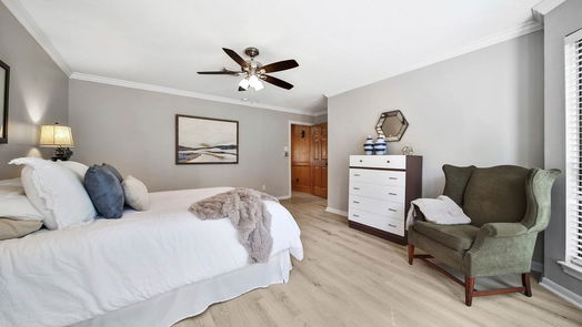 Kingwood 2-story, 4-bed 5215 Windy Lake Drive-idx