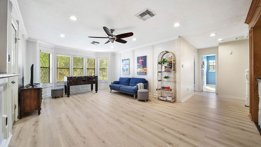 Kingwood 2-story, 4-bed 5215 Windy Lake Drive-idx