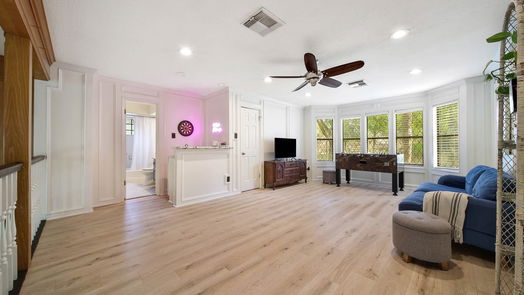 Kingwood 2-story, 4-bed 5215 Windy Lake Drive-idx
