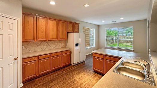 Humble 2-story, 4-bed 18427 Yellowstone Trail-idx
