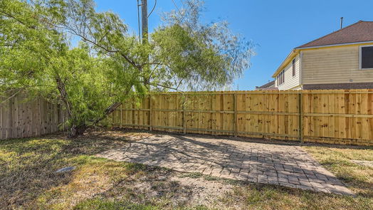 Humble 2-story, 4-bed 16710 Morning Shadows Way-idx