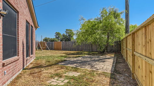 Humble 2-story, 4-bed 16710 Morning Shadows Way-idx