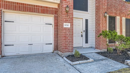 Humble 2-story, 4-bed 16710 Morning Shadows Way-idx
