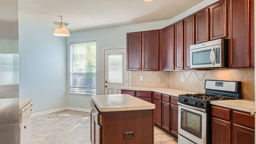 Humble 2-story, 4-bed 16710 Morning Shadows Way-idx