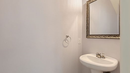 Humble 2-story, 4-bed 16710 Morning Shadows Way-idx