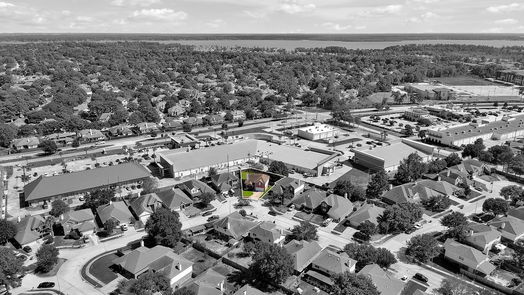 Humble 2-story, 3-bed 7435 Cheeca Lodge Lane-idx
