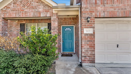 Humble 2-story, 3-bed 7435 Cheeca Lodge Lane-idx