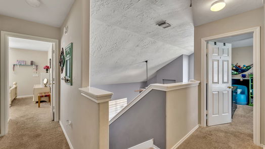 Humble 2-story, 3-bed 7435 Cheeca Lodge Lane-idx