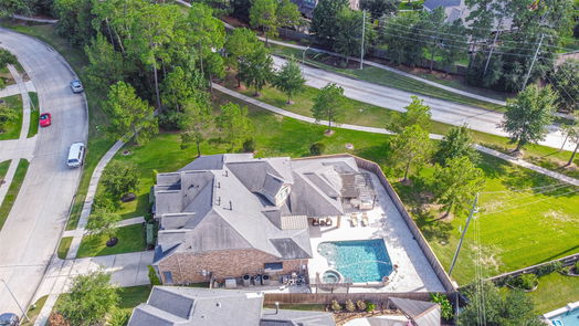 Humble 2-story, 5-bed 17703 Carr Creek Lane-idx