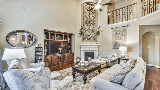 Humble 2-story, 5-bed 17703 Carr Creek Lane-idx