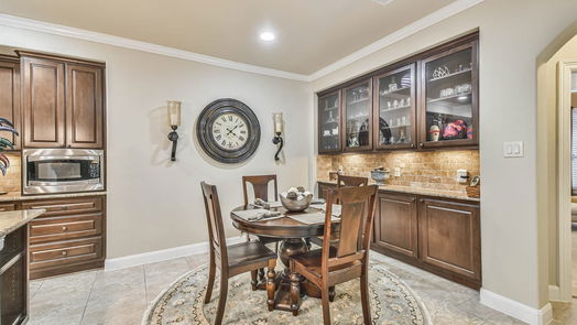 Humble 2-story, 5-bed 17703 Carr Creek Lane-idx