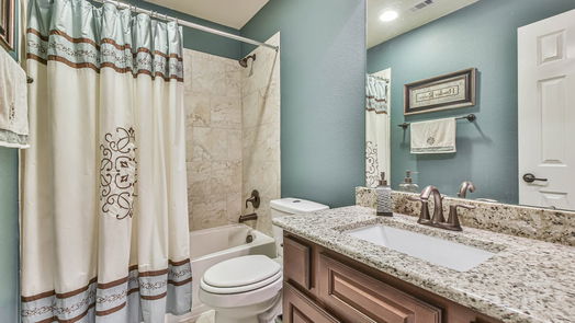Humble 2-story, 5-bed 17703 Carr Creek Lane-idx
