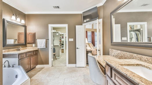 Humble 2-story, 5-bed 17703 Carr Creek Lane-idx