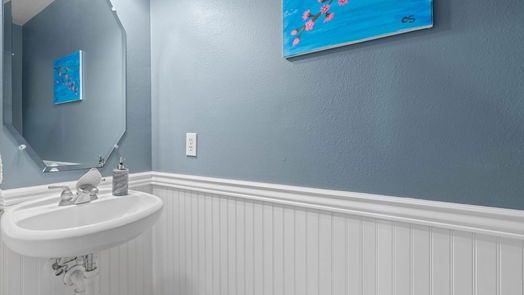 Humble 2-story, 4-bed 18518 Wild Basin Trail-idx