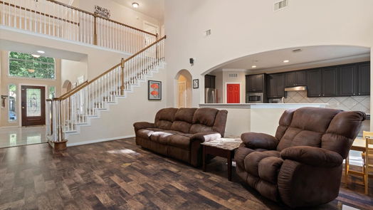 Humble 2-story, 4-bed 18518 Wild Basin Trail-idx