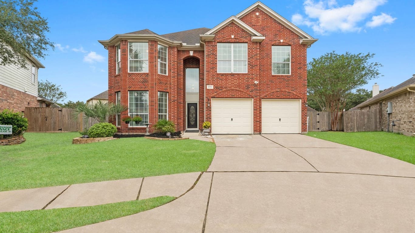 Humble 2-story, 4-bed 6723 Atasca South Court-idx