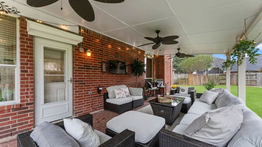 Humble 2-story, 4-bed 6723 Atasca South Court-idx