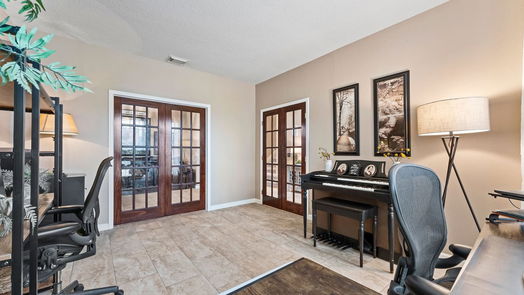 Humble 2-story, 4-bed 6723 Atasca South Court-idx