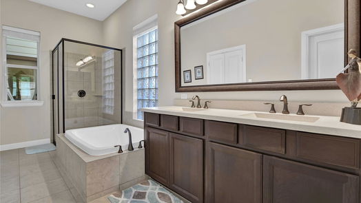 Humble 1-story, 3-bed 8615 Crescent Valley Lane-idx