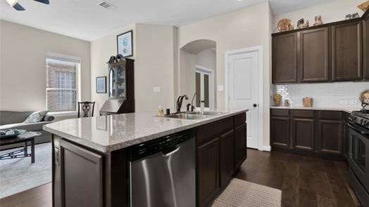 Humble 1-story, 3-bed 8615 Crescent Valley Lane-idx