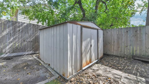 Humble 1-story, 3-bed 20106 Burle Oak Drive-idx