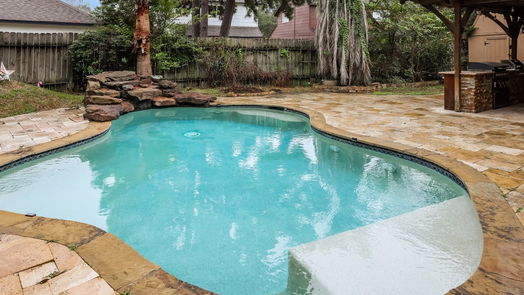 Humble 2-story, 4-bed 6014 Gnarled Oaks Court-idx