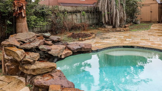 Humble 2-story, 4-bed 6014 Gnarled Oaks Court-idx