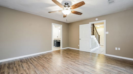 Humble 2-story, 4-bed 6014 Gnarled Oaks Court-idx