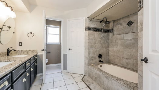 Humble 2-story, 4-bed 6014 Gnarled Oaks Court-idx