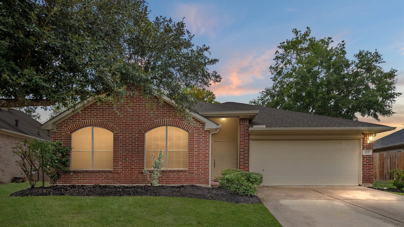 Humble 1-story, 4-bed 4027 Mossy Grove Court-idx