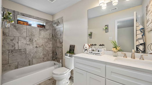 Humble 2-story, 4-bed 15139 Rainy Dusk Court-idx