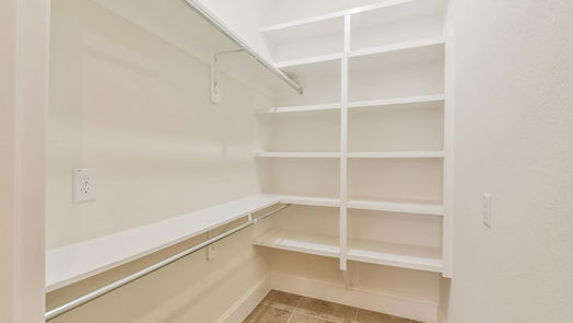 Humble 1-story, 4-bed 17623 Bear River Lane-idx