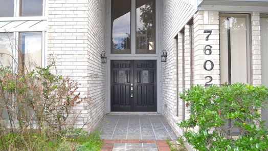 Humble 2-story, 3-bed 7602 Trophy Place Drive-idx