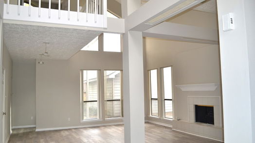 Humble 2-story, 3-bed 7602 Trophy Place Drive-idx