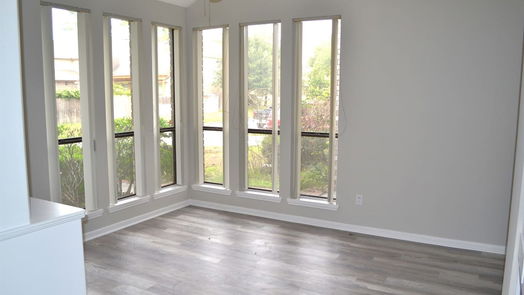 Humble 2-story, 3-bed 7602 Trophy Place Drive-idx