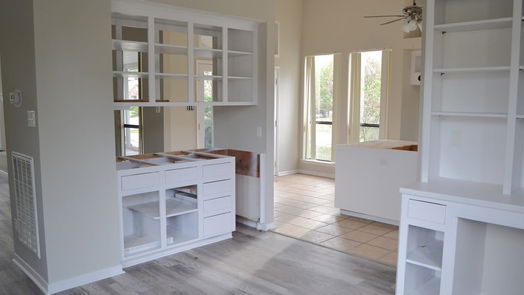 Humble 2-story, 3-bed 7602 Trophy Place Drive-idx