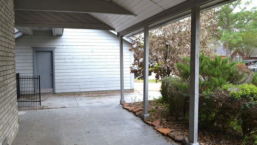 Humble 2-story, 3-bed 7602 Trophy Place Drive-idx