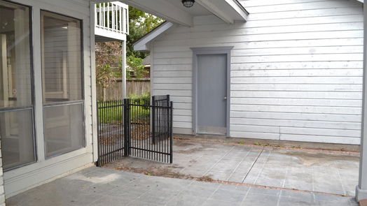 Humble 2-story, 3-bed 7602 Trophy Place Drive-idx