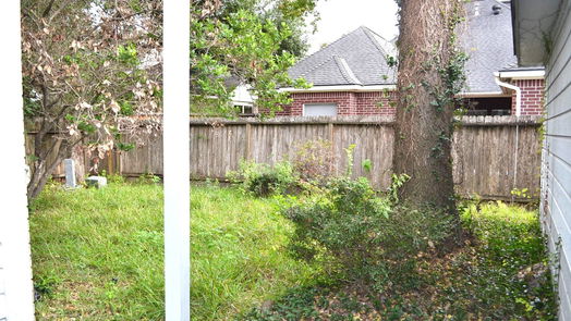 Humble 2-story, 3-bed 7602 Trophy Place Drive-idx