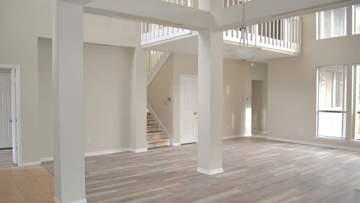 Humble 2-story, 3-bed 7602 Trophy Place Drive-idx