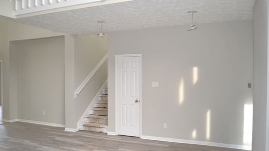 Humble 2-story, 3-bed 7602 Trophy Place Drive-idx