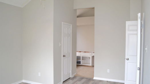 Humble 2-story, 3-bed 7602 Trophy Place Drive-idx